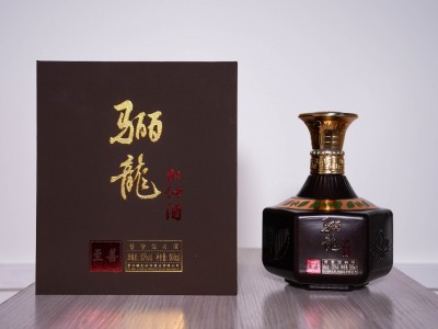 贵州骊龙杜仲蒸馏酒图3