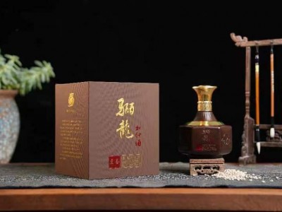 贵州骊龙杜仲蒸馏酒图2